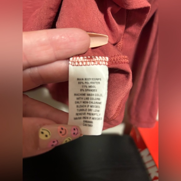 Zella Long Sleeve Soft Henley shirt w/ 3/4 buttons- size l - Picture 9 of 10